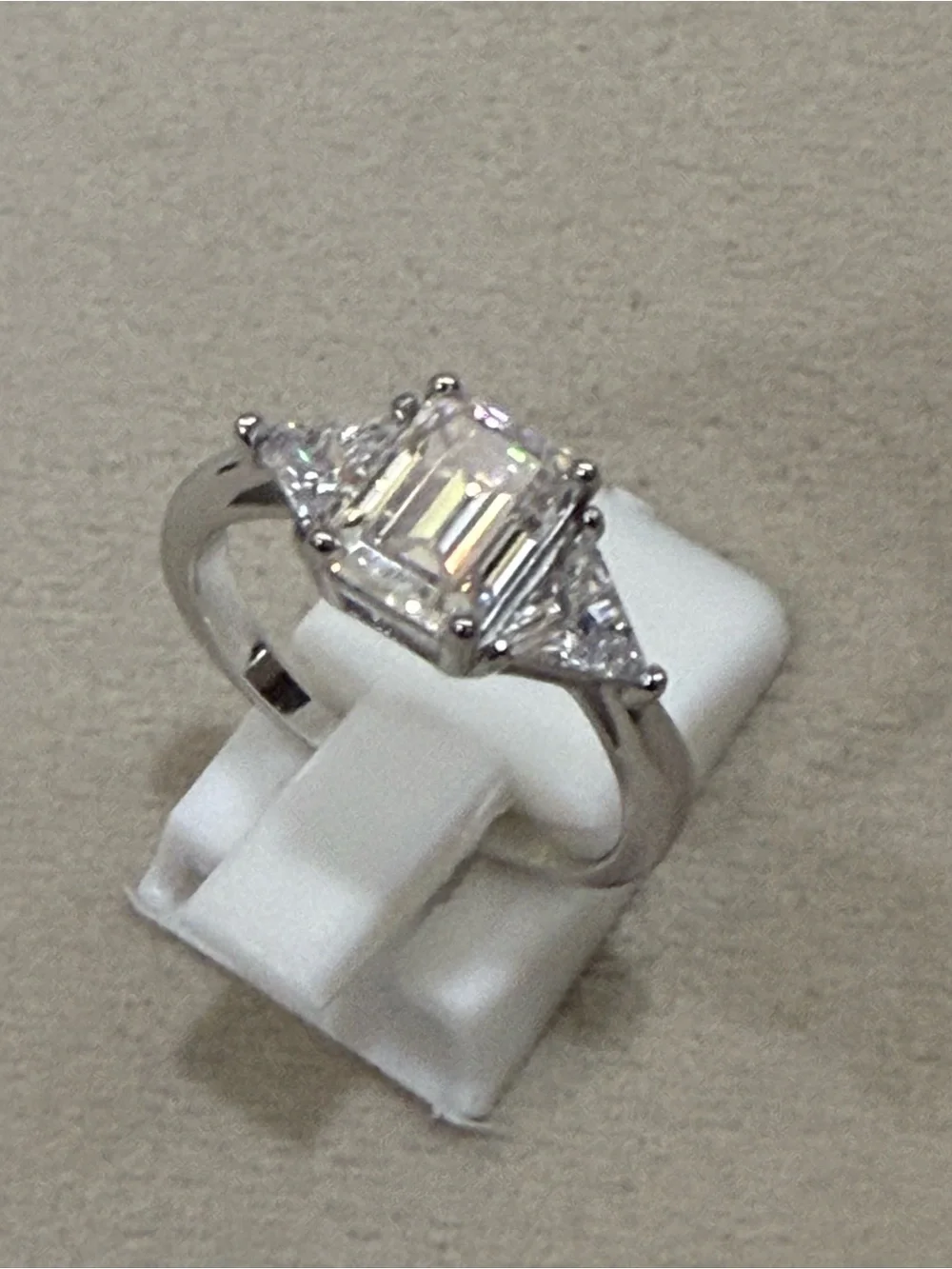N/A sparkling white
